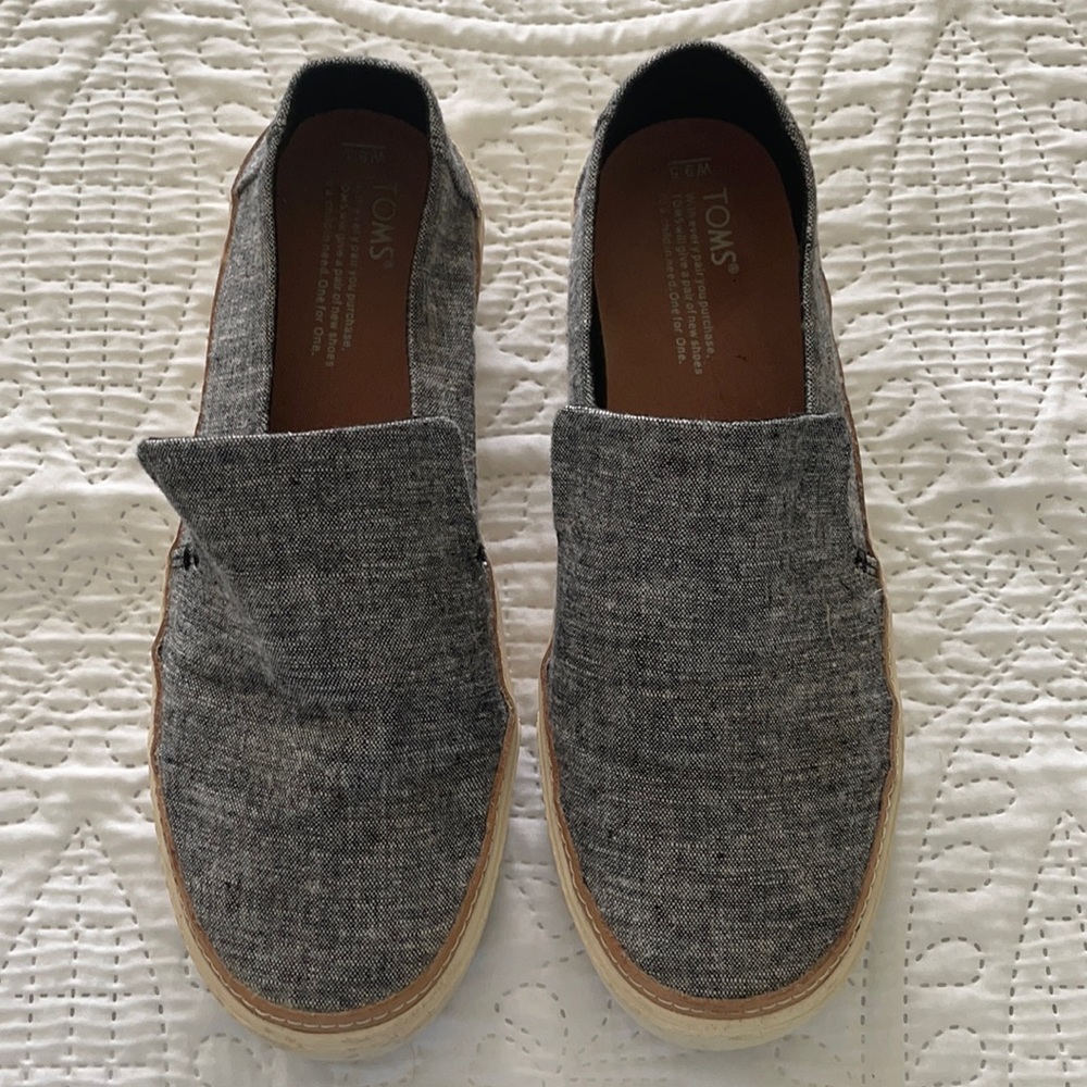 Toms slip on shoes